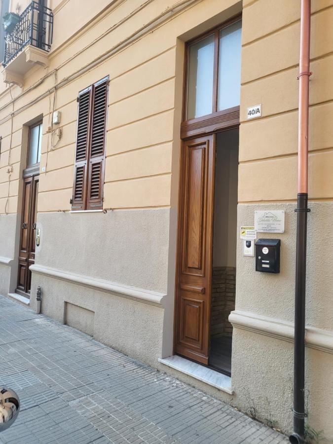 Deledda Home Каляри Екстериор снимка